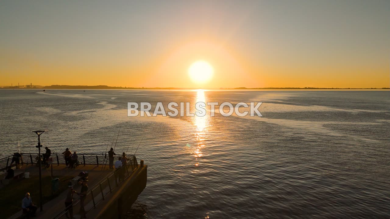 Porto Alegre - Pôr do Sol no Pontal 